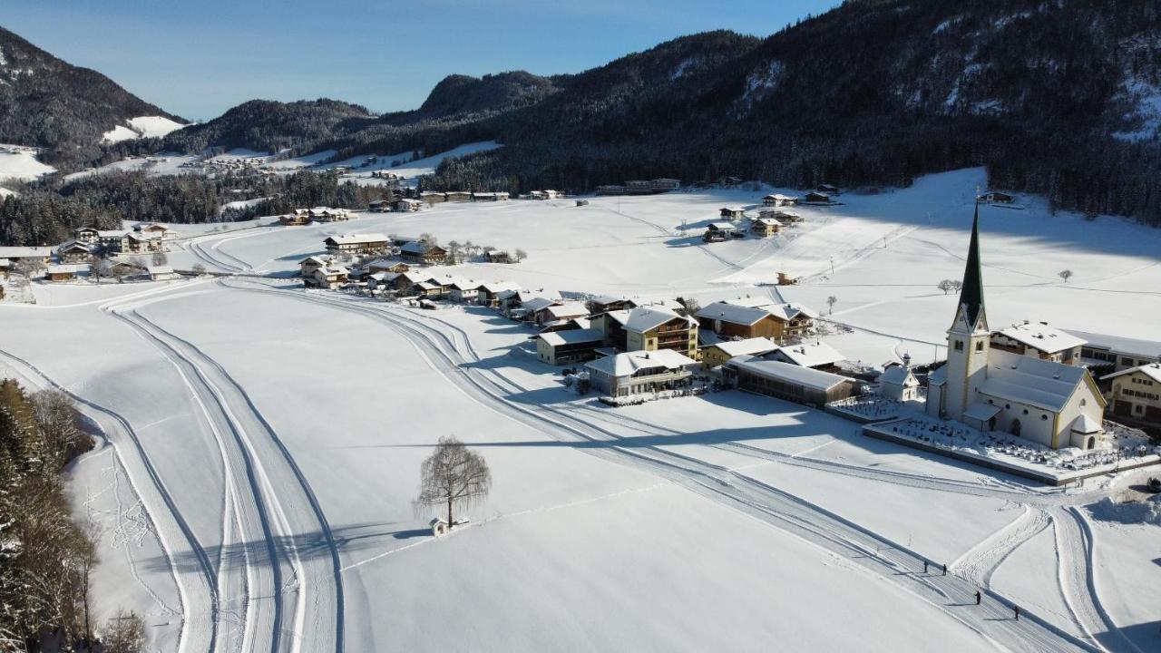 Hotel Neuwirt Brandenberg Екстер'єр фото